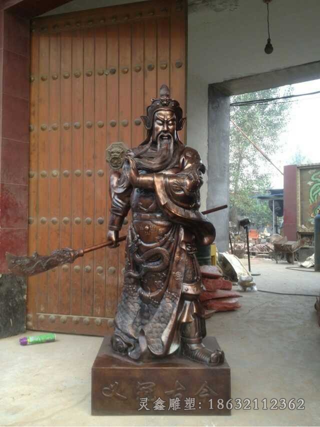 撸胡须关公景区景观铜雕