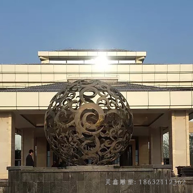 抽象镂空球户外不锈钢雕塑