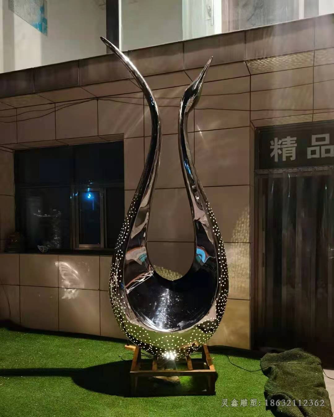抽象鹿别墅不锈钢雕塑