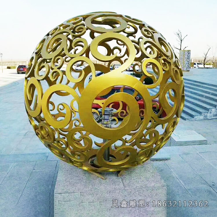 不锈钢喷泉景观别墅雕塑