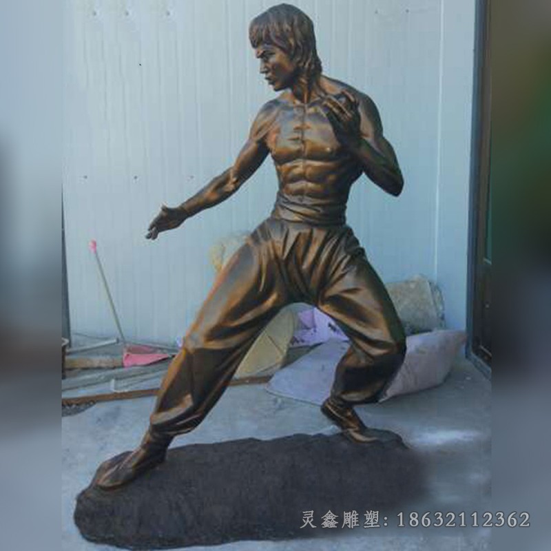 功夫李小龙园林铜雕