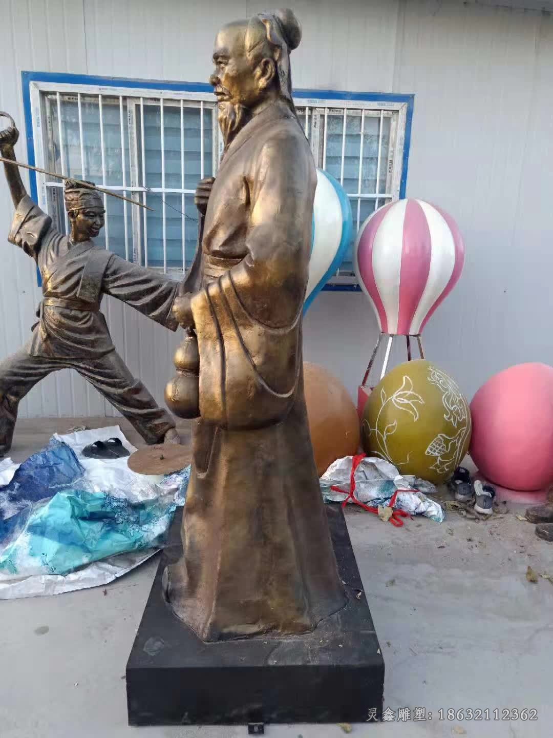 医学家华佗别墅铜雕