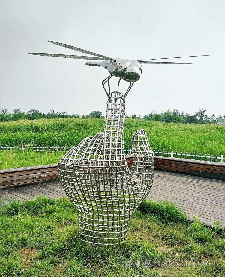 不锈钢镂空蜻蜓景区雕塑