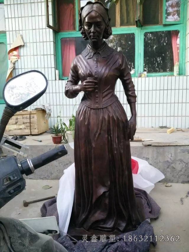 南丁格尔人物标志铜雕