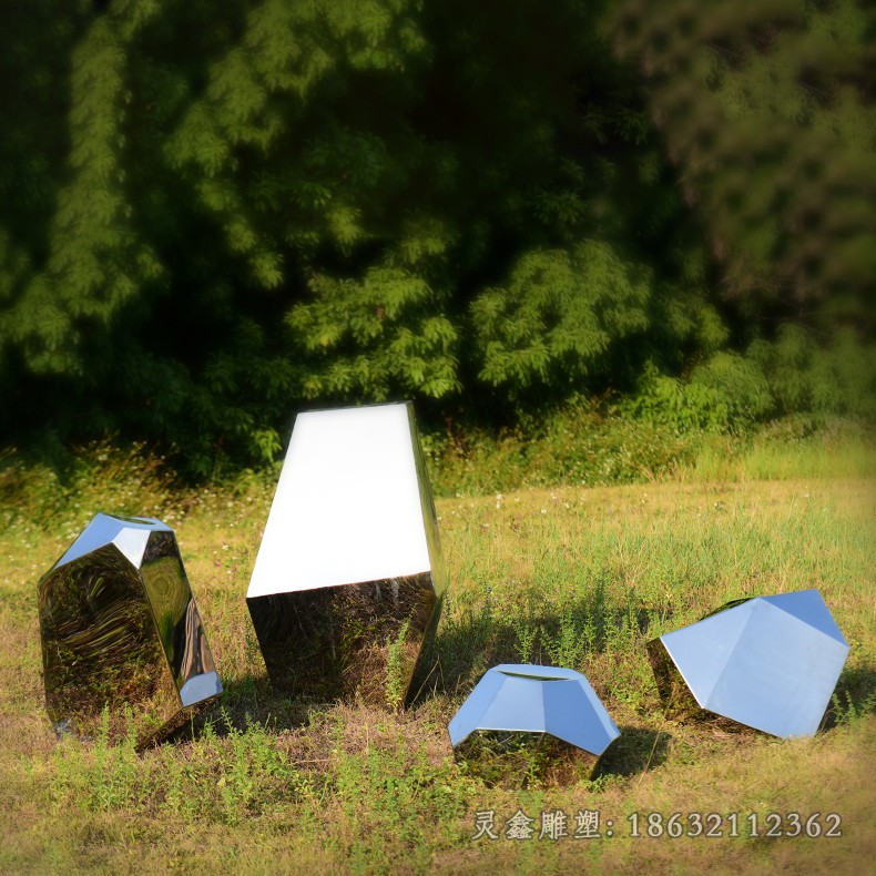 不锈钢几何石头园林雕塑