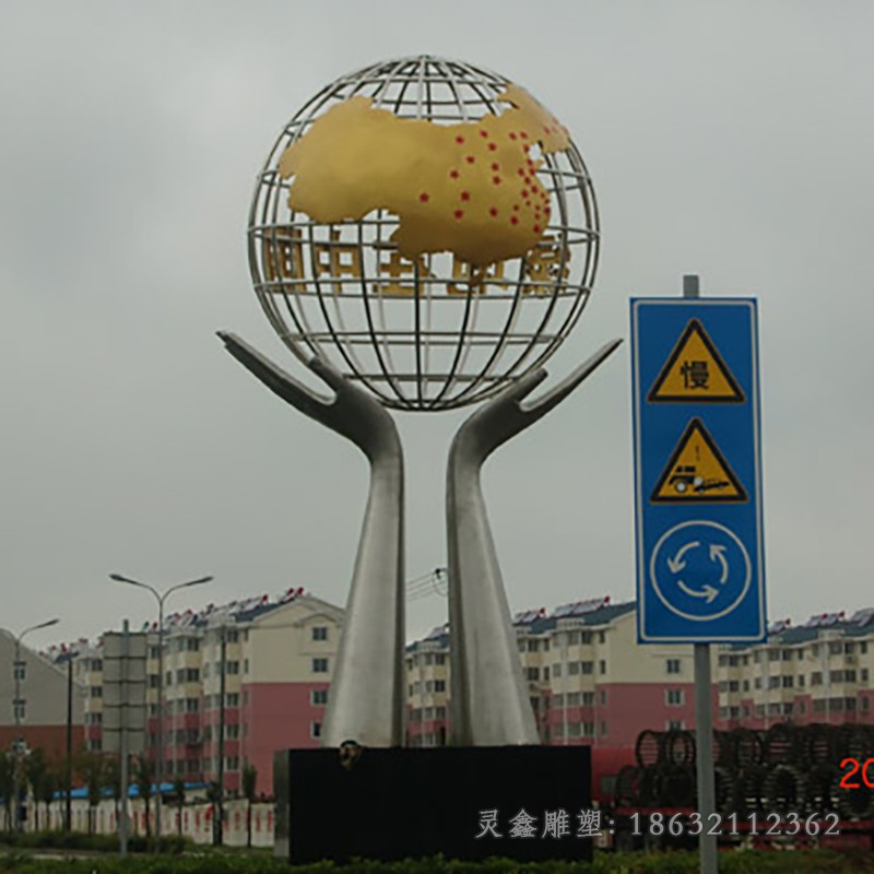 不锈钢抽象手掌街边雕塑
