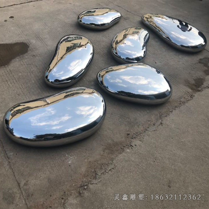 不锈钢抽象石头景观雕塑