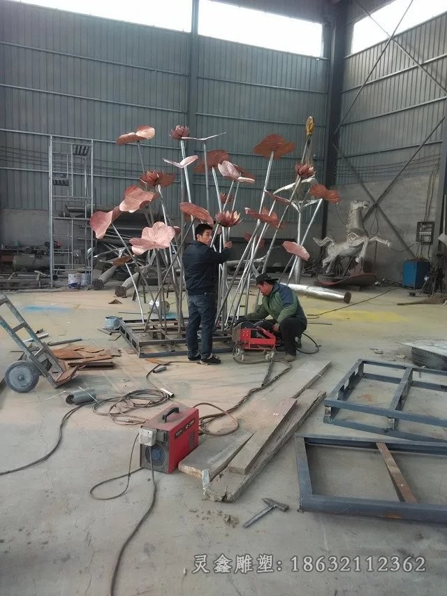 古铜色荷花校园景观铜雕