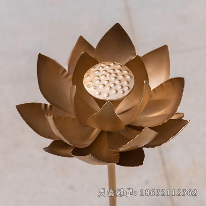 古铜色荷花园林景观铜雕