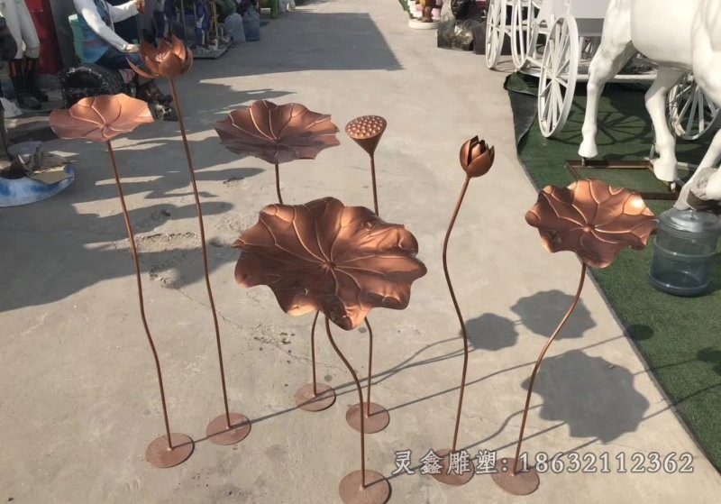 古铜色荷花景区景观铜雕
