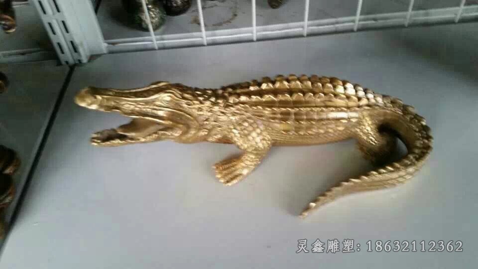 动物鳄鱼抽象景观铜雕