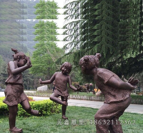 踢毽子女孩人物铜雕