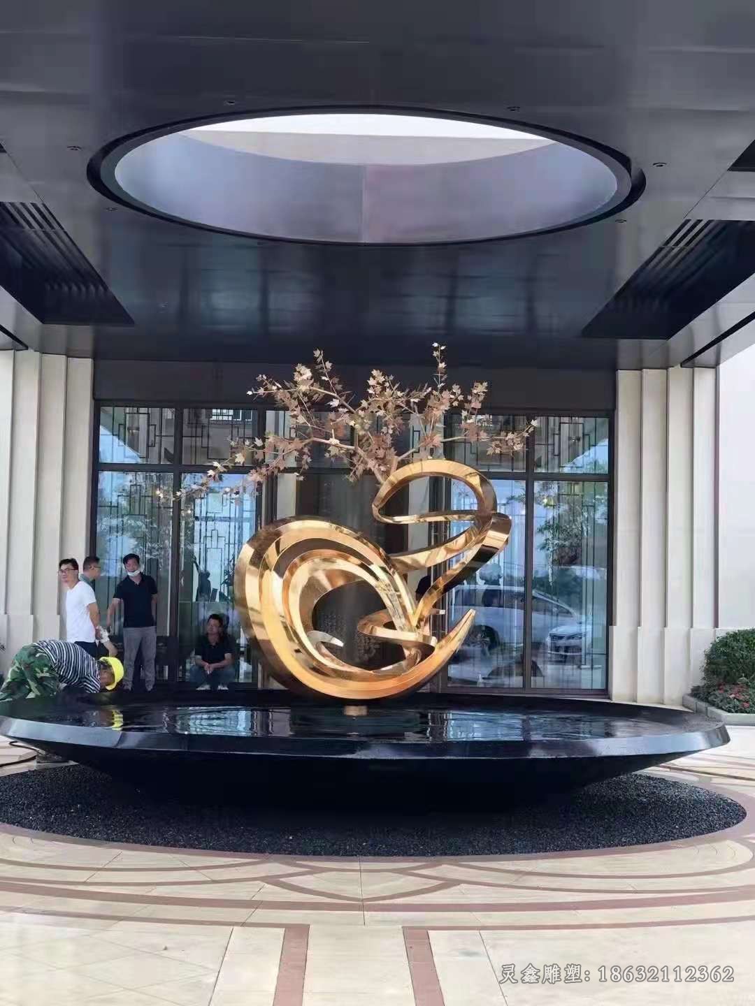 不锈钢彩绘树别墅雕塑