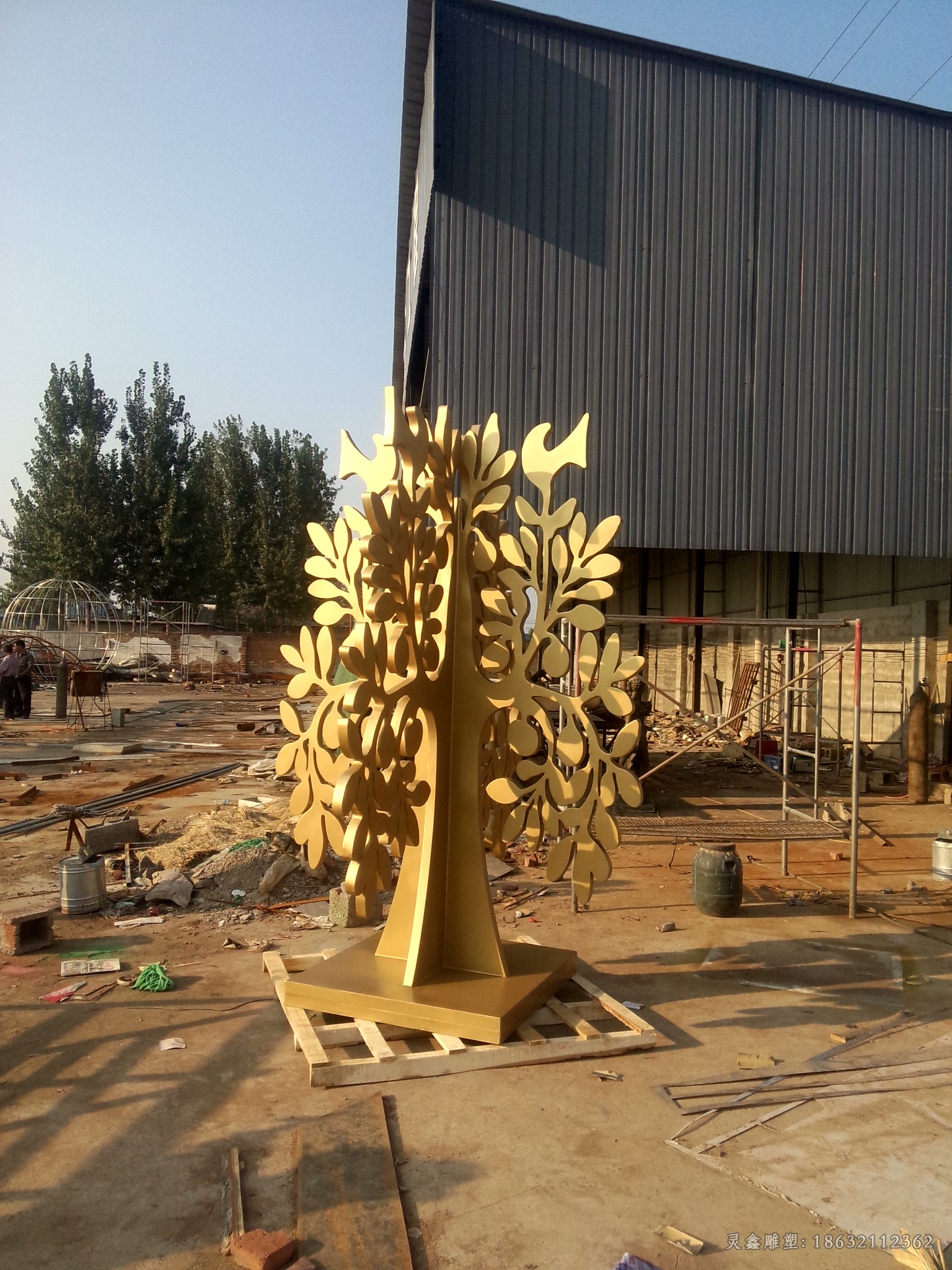 不锈钢抽象树城市雕塑