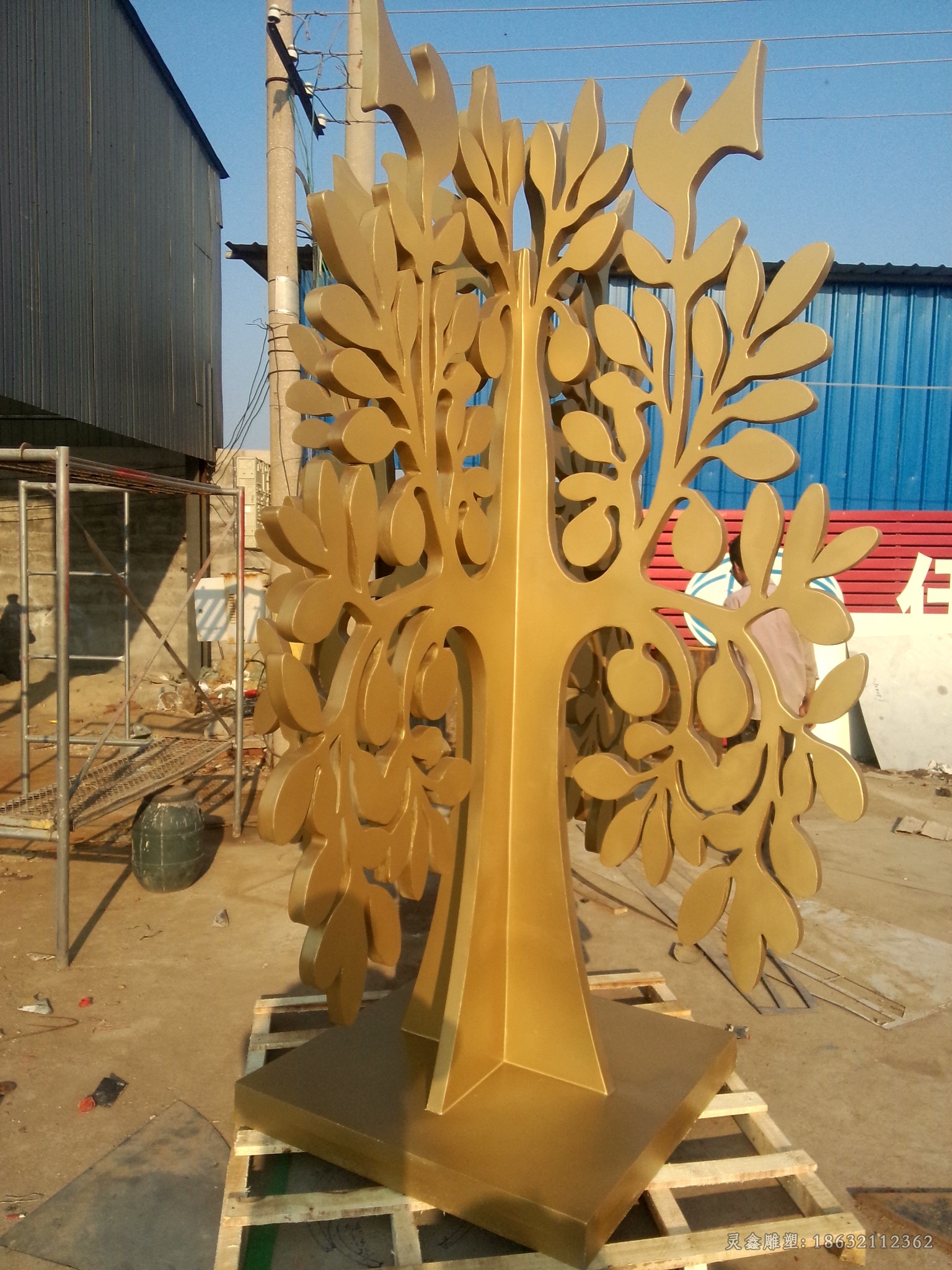 不锈钢抽象树广场雕塑