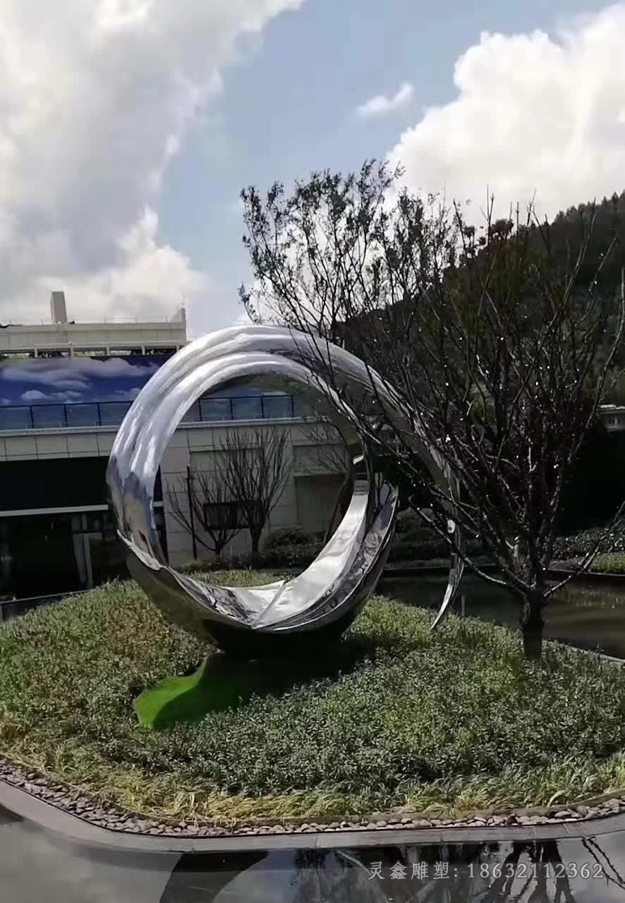 不锈钢镜面数字抽象雕塑