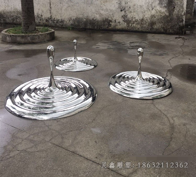 不锈钢镜面水滴景观雕塑