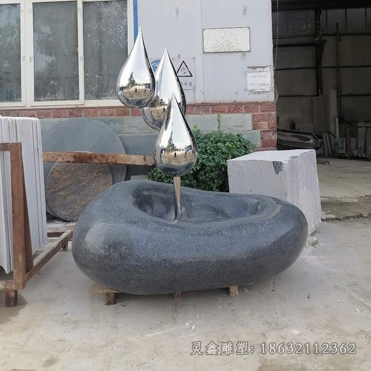 不锈钢镜面水滴抽象雕塑