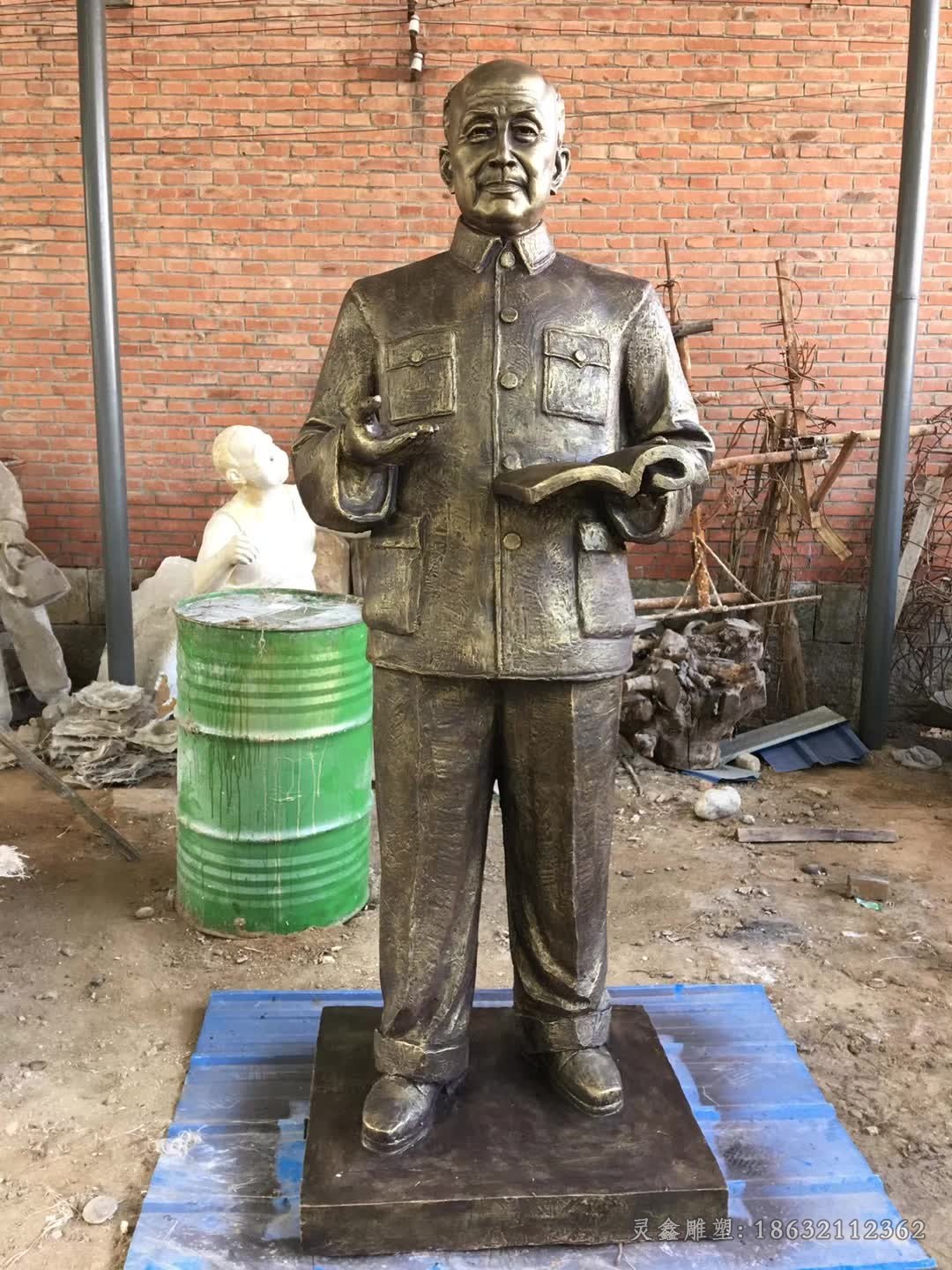 钱学森名人景观铜雕