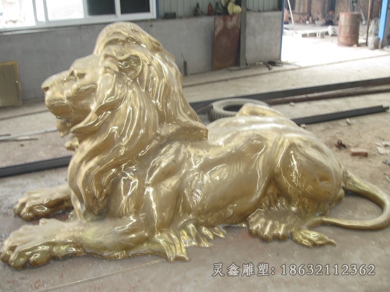 金色狮子动物抽象铜雕