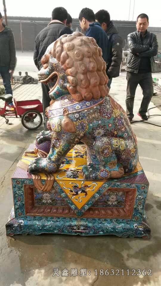 彩绘狮子动物景观铜雕