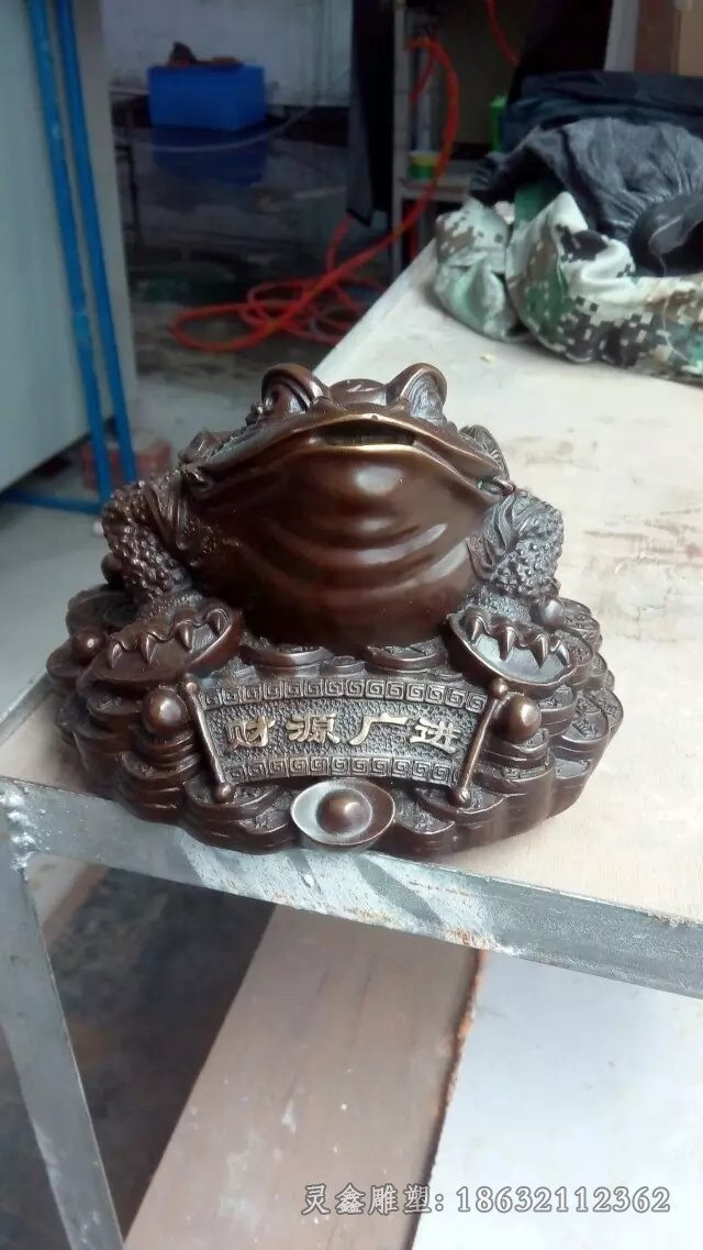 招财金蟾校园景观铜雕