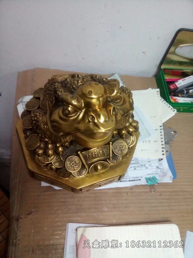 招财金蟾园林景观铜雕