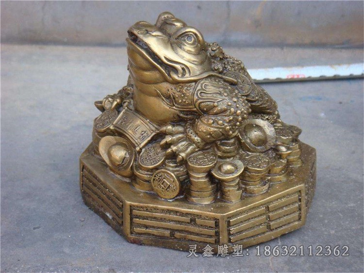 招财金蟾街边景观铜雕