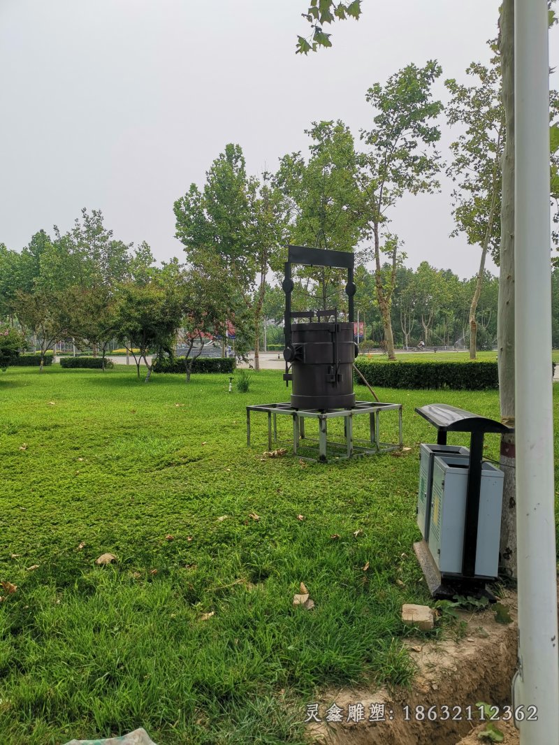 抽象水桶景观标志铜雕