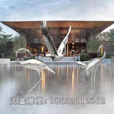 不锈钢镜面仙鹤动物雕塑