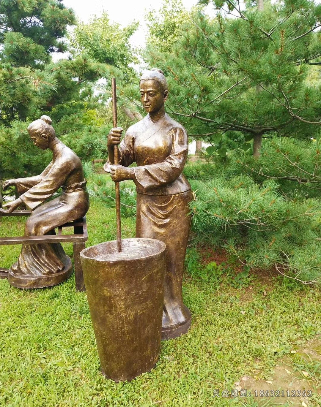 纺织校园人物景观铜雕