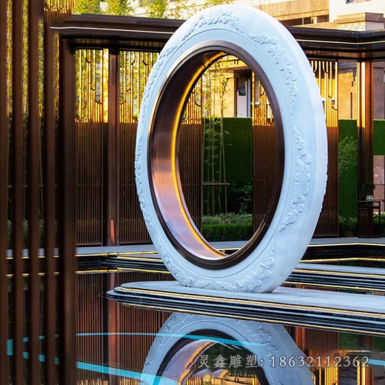 不锈钢镜面圆环校园雕塑