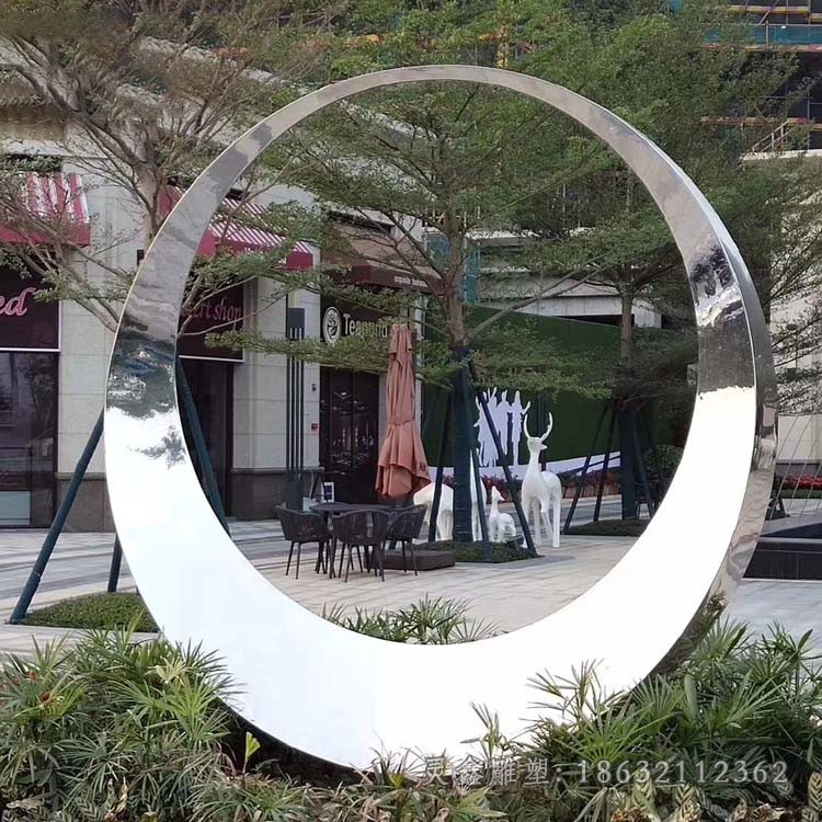 不锈钢镜面圆环小区雕塑