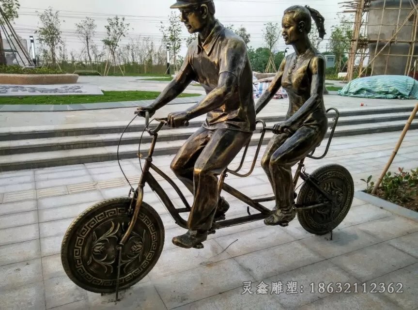 儿童嬉戏人物景观铜雕