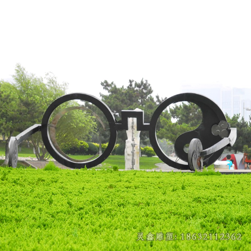 抽象眼镜景观不锈钢雕塑