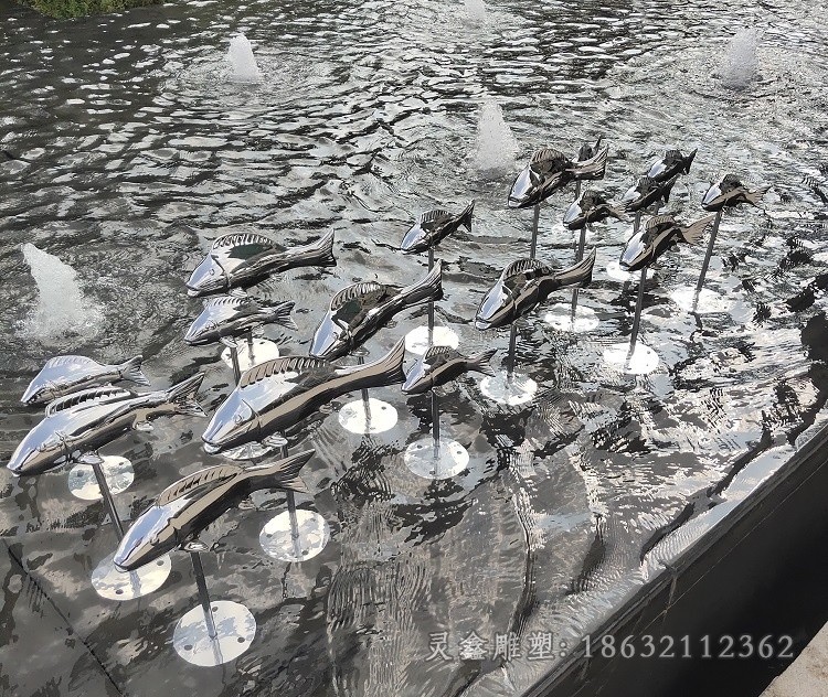 不锈钢镜面鱼群动物雕塑