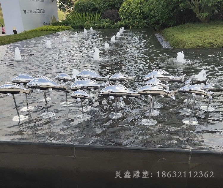 不锈钢镜面鱼群动物雕塑