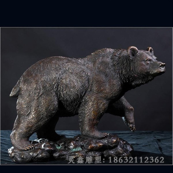 狗熊动物标志景观铜雕
