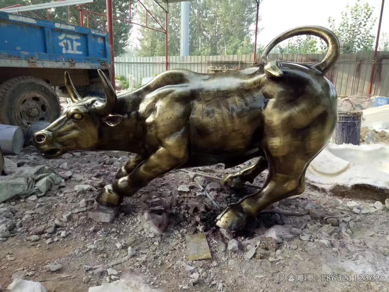 抽象牛动物广场铜雕