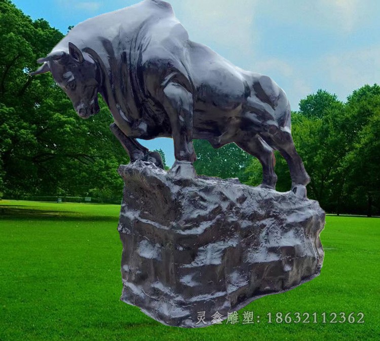 抽象牛动物公园铜雕
