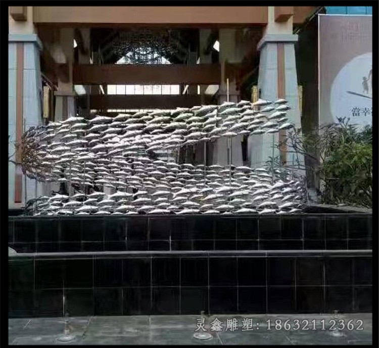 镜面鱼群不锈钢动物雕塑