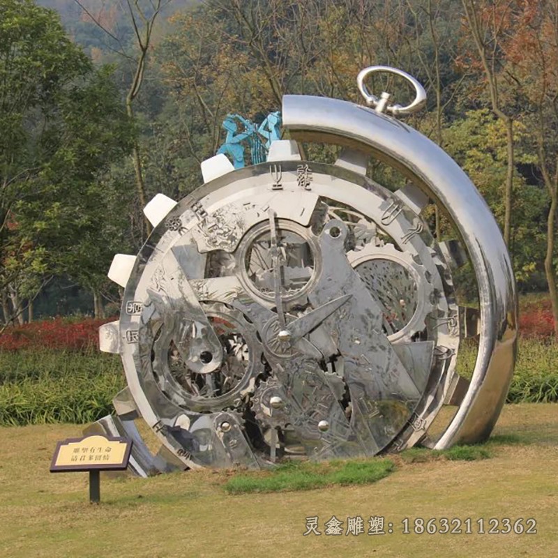 不锈钢钟表镜面雕塑