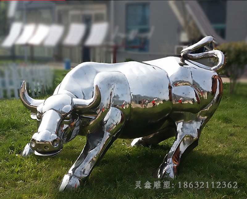 镜面牛不锈钢景观雕塑