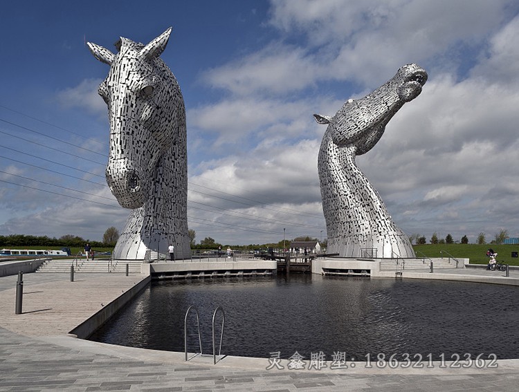 不锈钢马头景观雕塑