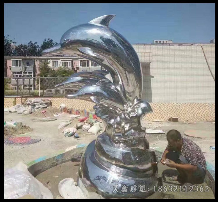 不锈钢动物海豚镜面雕塑