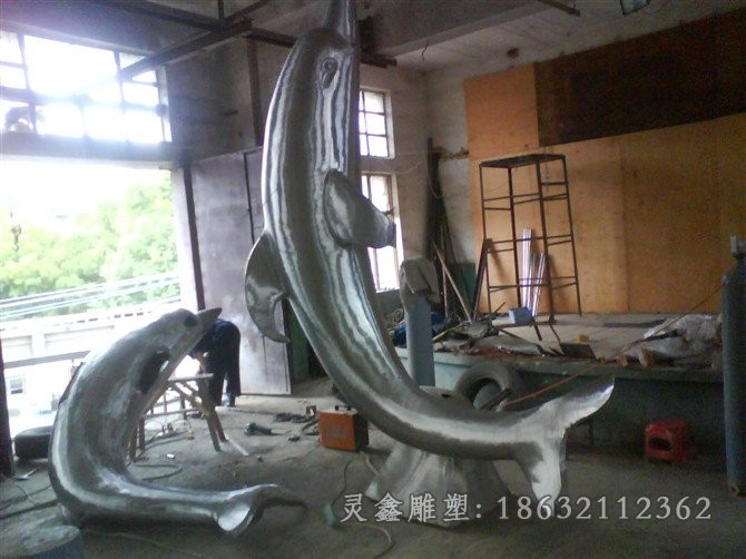 不锈钢广场海豚景观雕塑