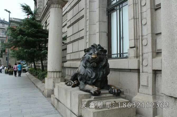 趴姿狮子动物标志铜雕