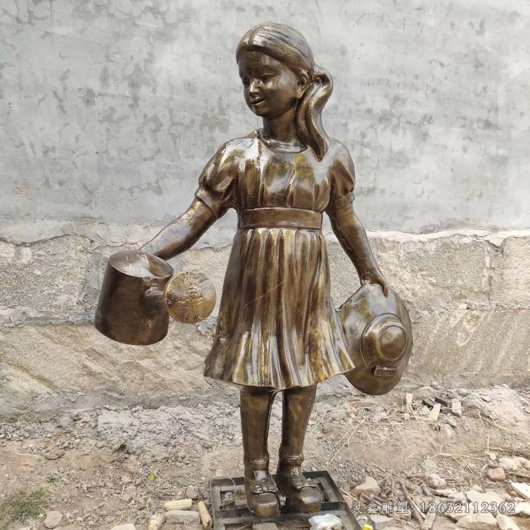 浇水人物景观公园铜雕