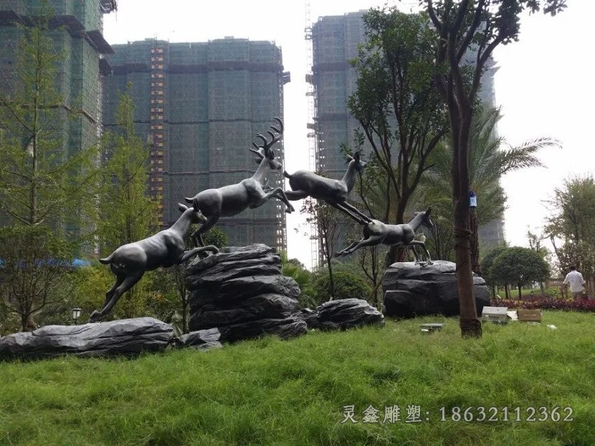 梅花鹿标志景观铜雕
