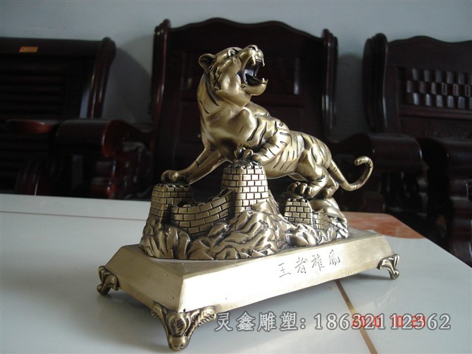 老虎动物景观标志铜雕